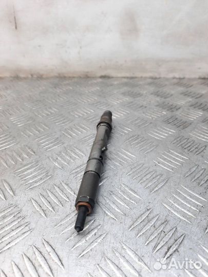 Форсунка Volkswagen Passat седан 2.5 AKN 2001