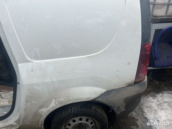 Лада largus по частям