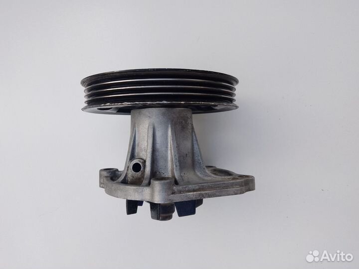 Помпа водяная для Toyota