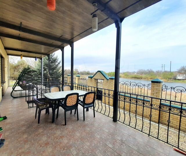 Коттедж 757,5 м² на участке 11,1 сот.