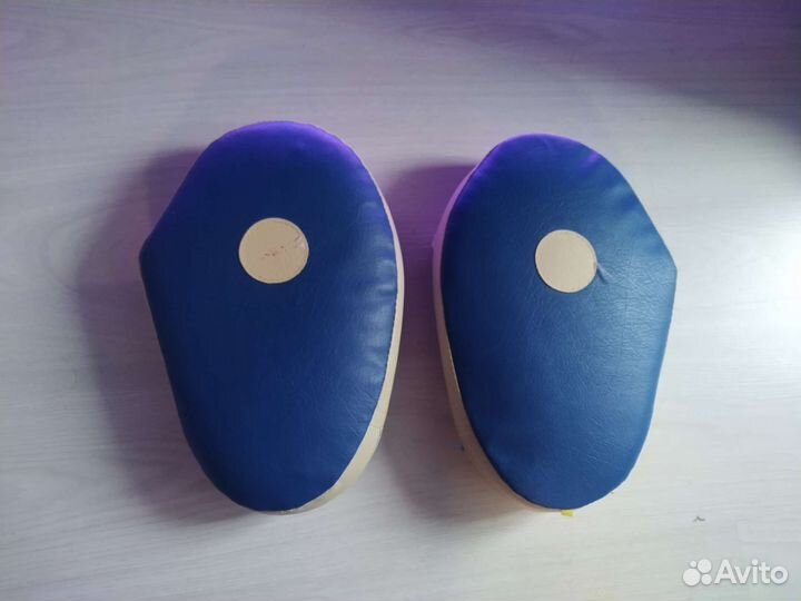 Экипировка: Перчатки боксёрские, щитки, лапы