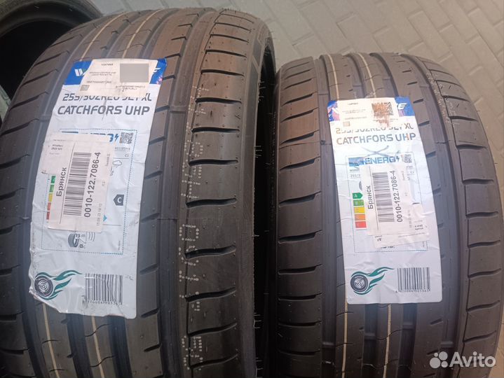 Windforce Catchfors UHP 255/30 R20 92Y