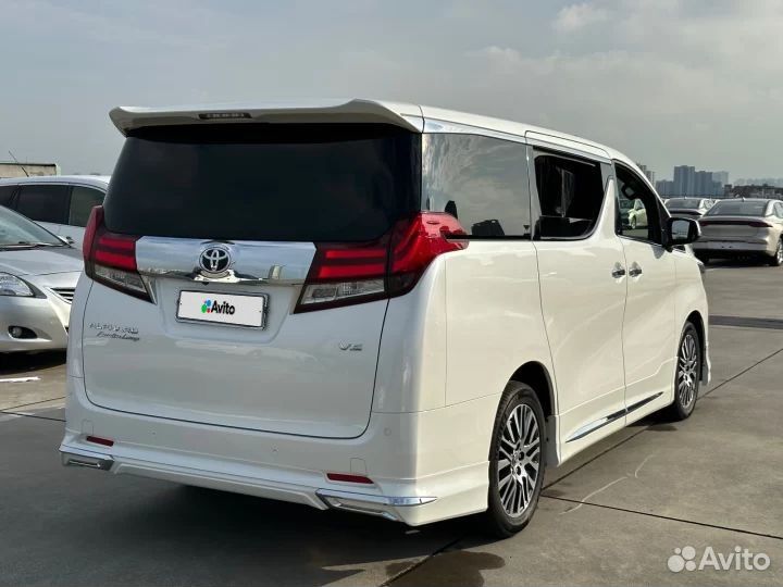 Toyota Alphard 3.5 AT, 2018, 28 000 км