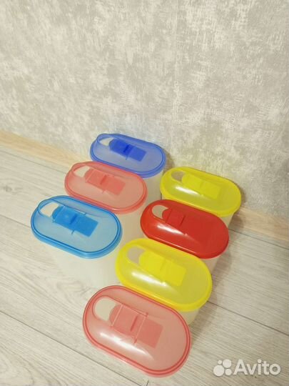 Контейнеры для сыпучих продуктов