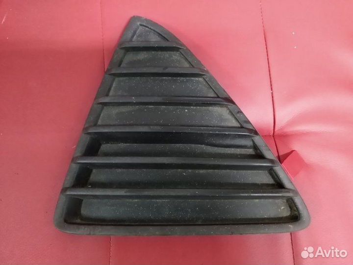Решетка бампера передняя левая Ford Focus 3
