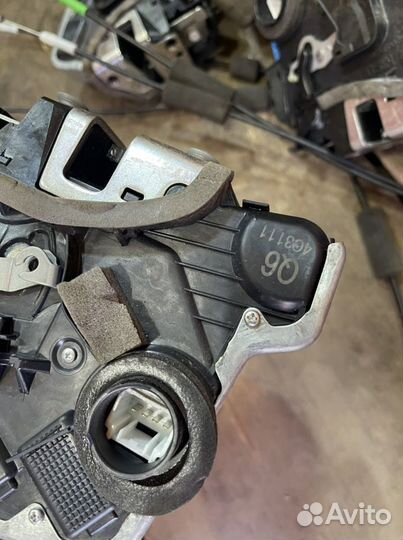 Замок дверной Lexus RX 350 3