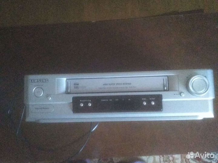 Видеомагнитофон