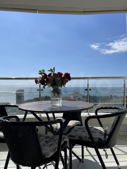 2-к. квартира, 55 м², 6/18 эт.