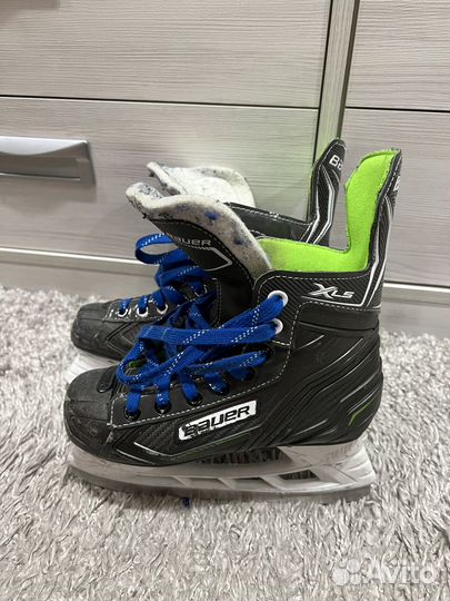 Хоккейные коньки bauer