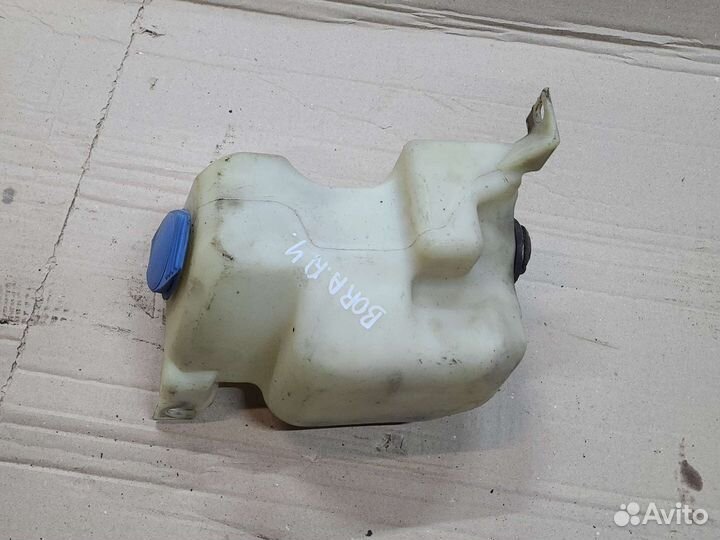 Бачок омывателя Volkswagen Bora А4 Golf 4