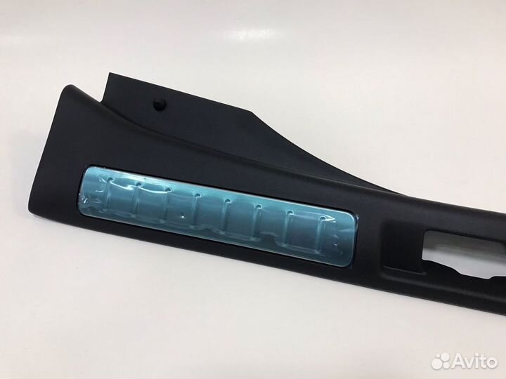 Накладка порога двери Range Rover Evoque