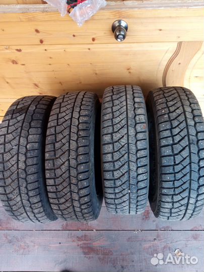 Viatti Strada Asimmetrico V-130 175/70 R13