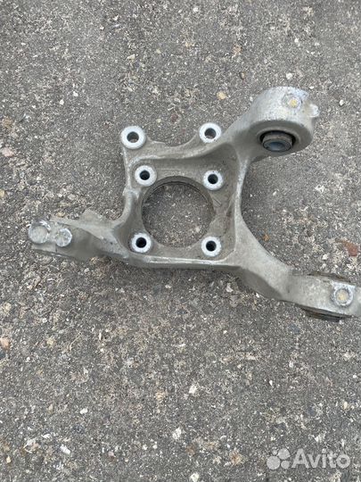 Задний кулак Ford Mustang 6 gen