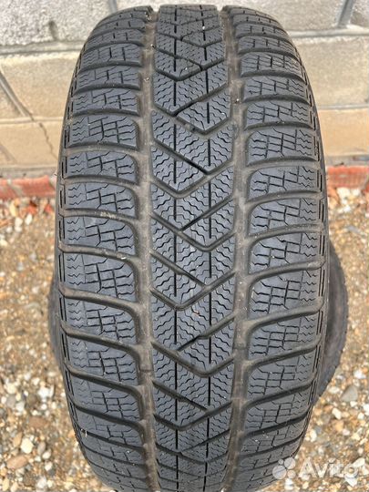 Pirelli Winter Sottozero 3 225/35 R19 и 255/40 R19 96V