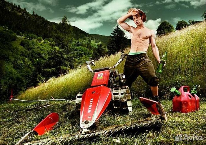 Покос травы триммером