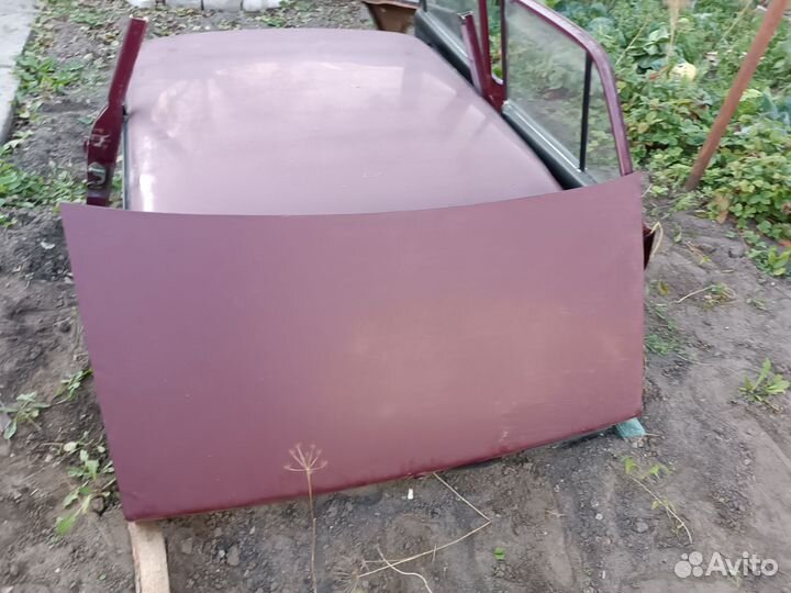 Боковые стойки