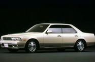 Nissan Laurel VII (1993—1997) Седан