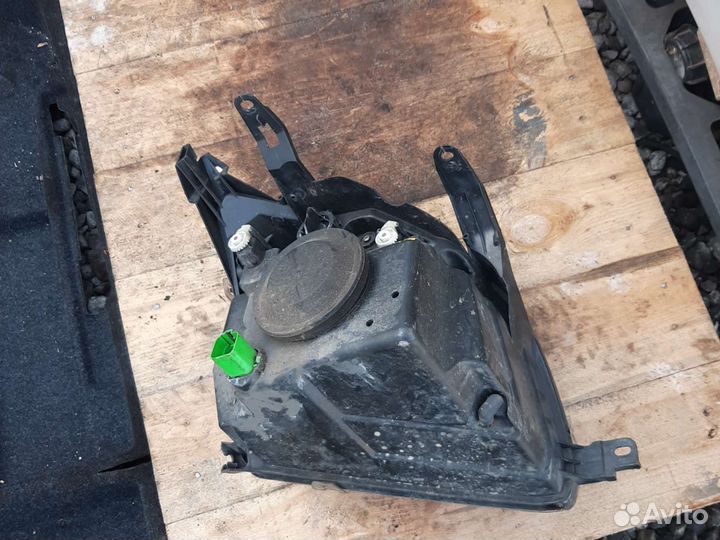 Фара Форд Фьюжн оригинал дорестайлинг