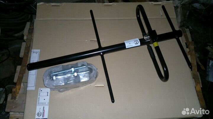 Направляющая антенна ComTech TY420E3-7, 7дБ