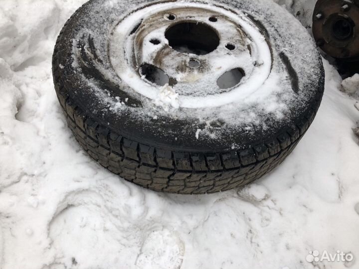 Isuzu elf колеса б.у 225.75.R16