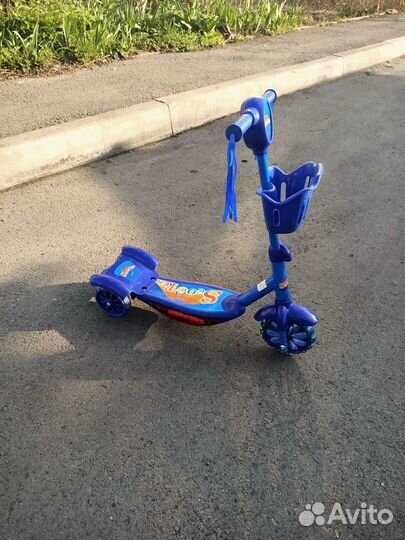 Самокат детский новый