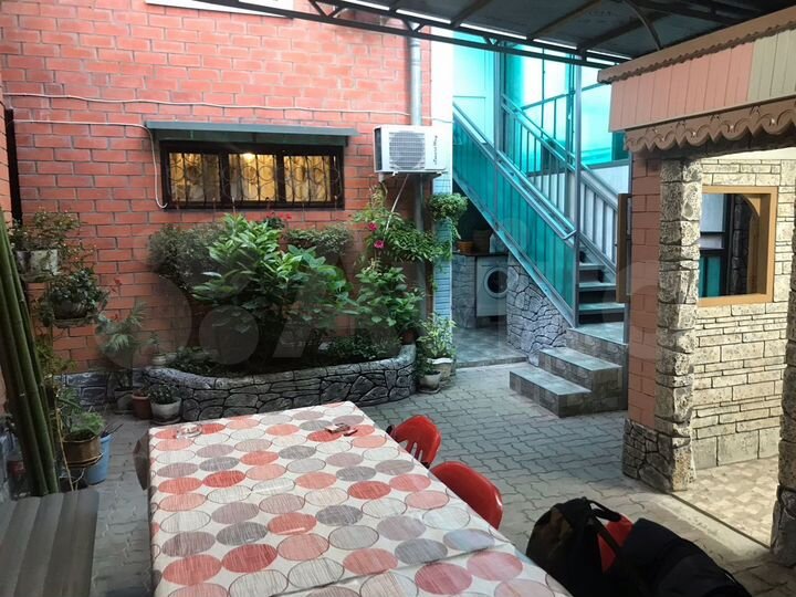 Комната 20 м² в 6-к., 2/2 эт.