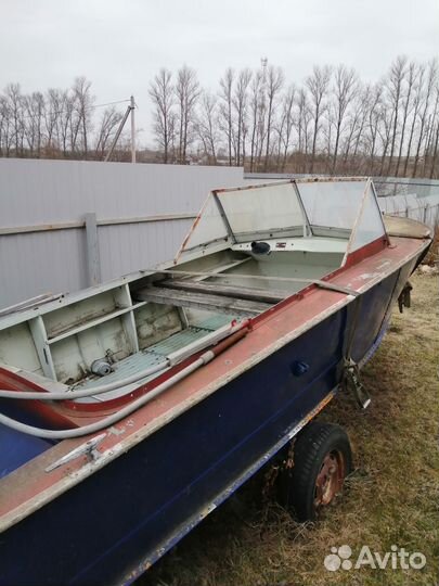 Катер Прогресс 4