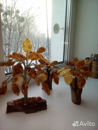 Деревья счастья и денег из янтаря