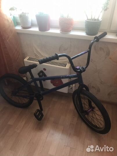 Трюковой велосипед BMX