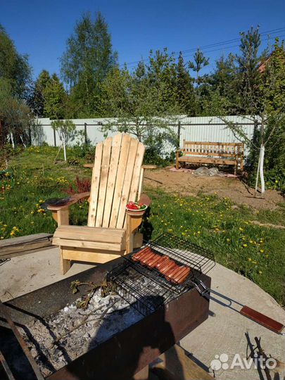 Будки, садовая мебель, кормушки для птиц из дерева