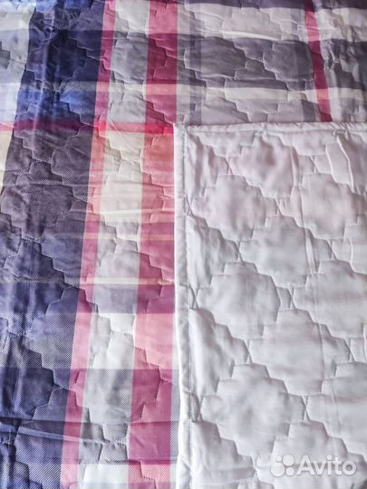 Покрывало на кровать новое