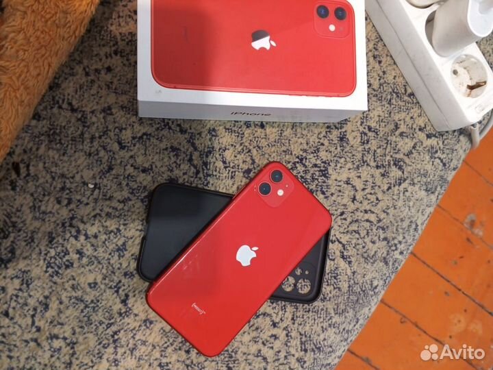 iPhone 11, 64 ГБ
