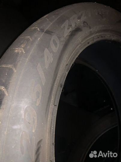 Pirelli P Zero SUV 295/40 R21