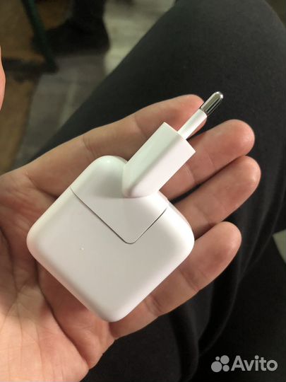 Зарядка на iPhone 12w оригинал