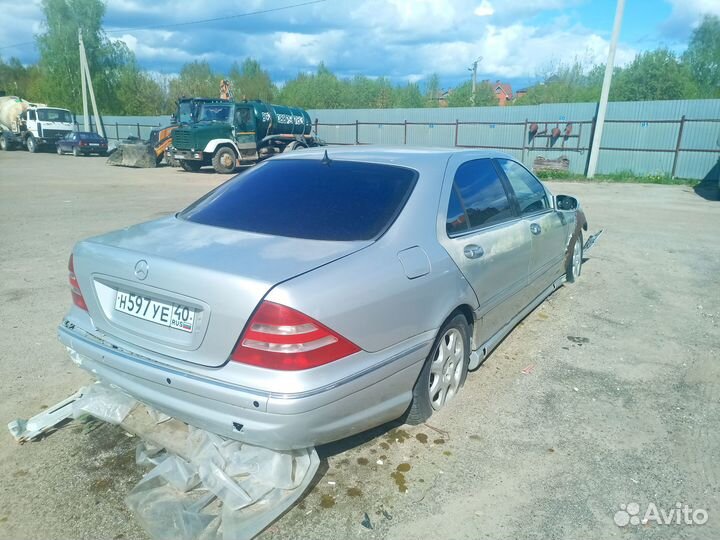 Продаю запчасти на Мерседес-Бенц S W220 5.0 2000