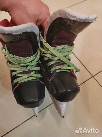 Хоккейные коньки вратаря bauer