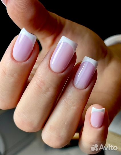 Маникюр и педикюр