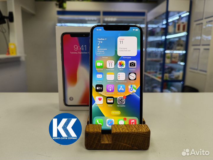iPhone X, 64 ГБ