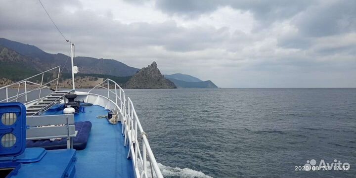 Корабль, катер, теплоход, грузоперевозки