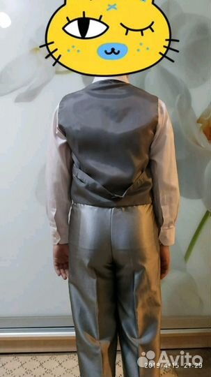 Костюм