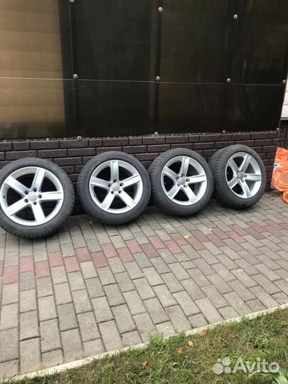 Онигинальнфе диски audi r17 с зимней резиной