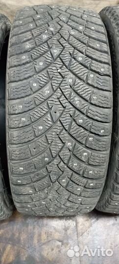 Pirelli Ice Zero 2 225/40 R18 92H