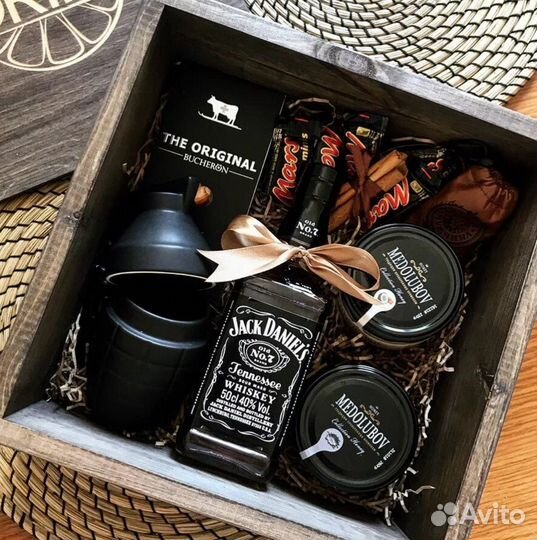 Подарочный бокс