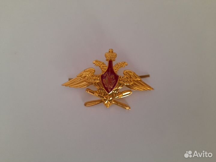 Значки на военную фуражку