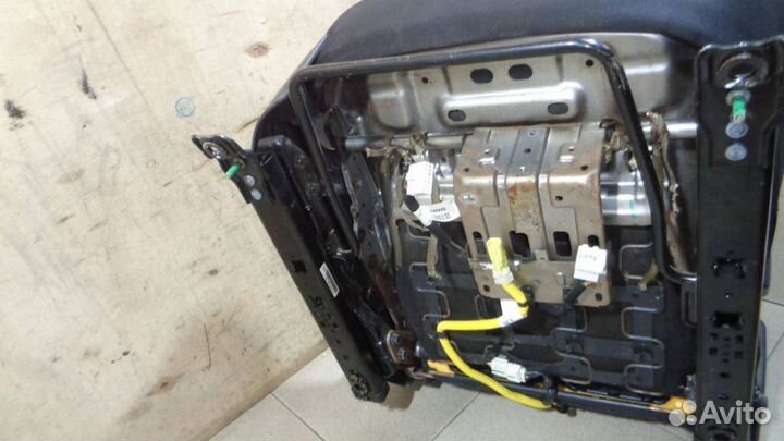 Сиденье переднее правое Kia RIO 3 (UB)