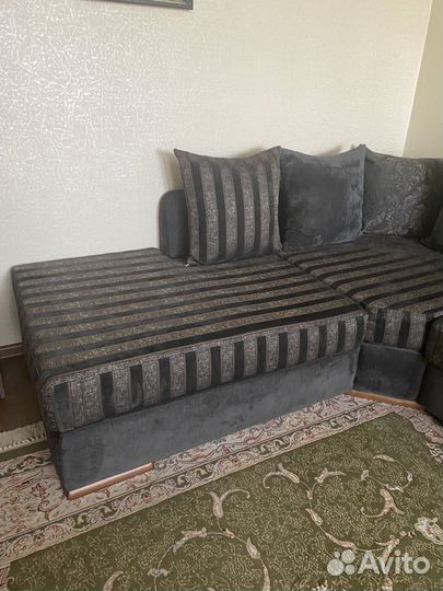 Диван угловой