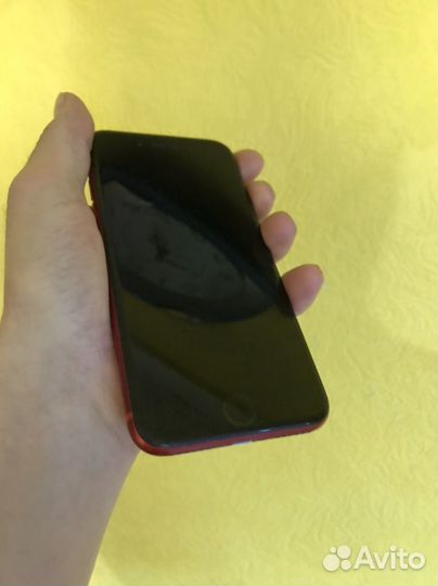 iPhone 8, 64 ГБ
