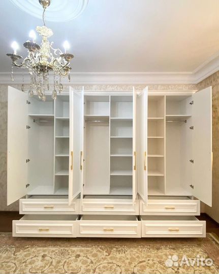 Шкаф распашной на заказ