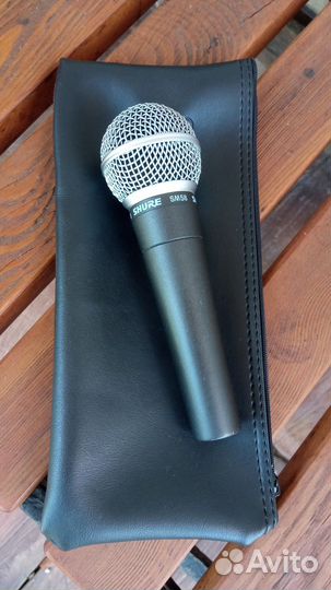 Студийный микрофон Shure sm58