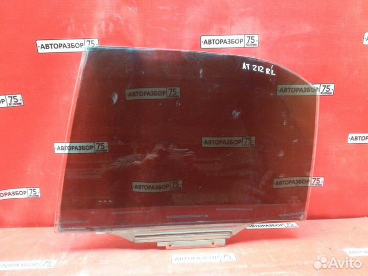 Стекло боковое заднее левое Toyota Carina AT212